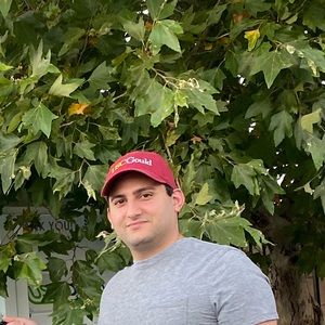 Meet your Posher, Almutaz